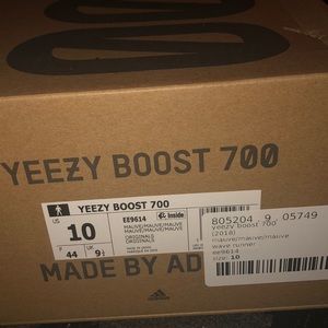 Yeezy 700